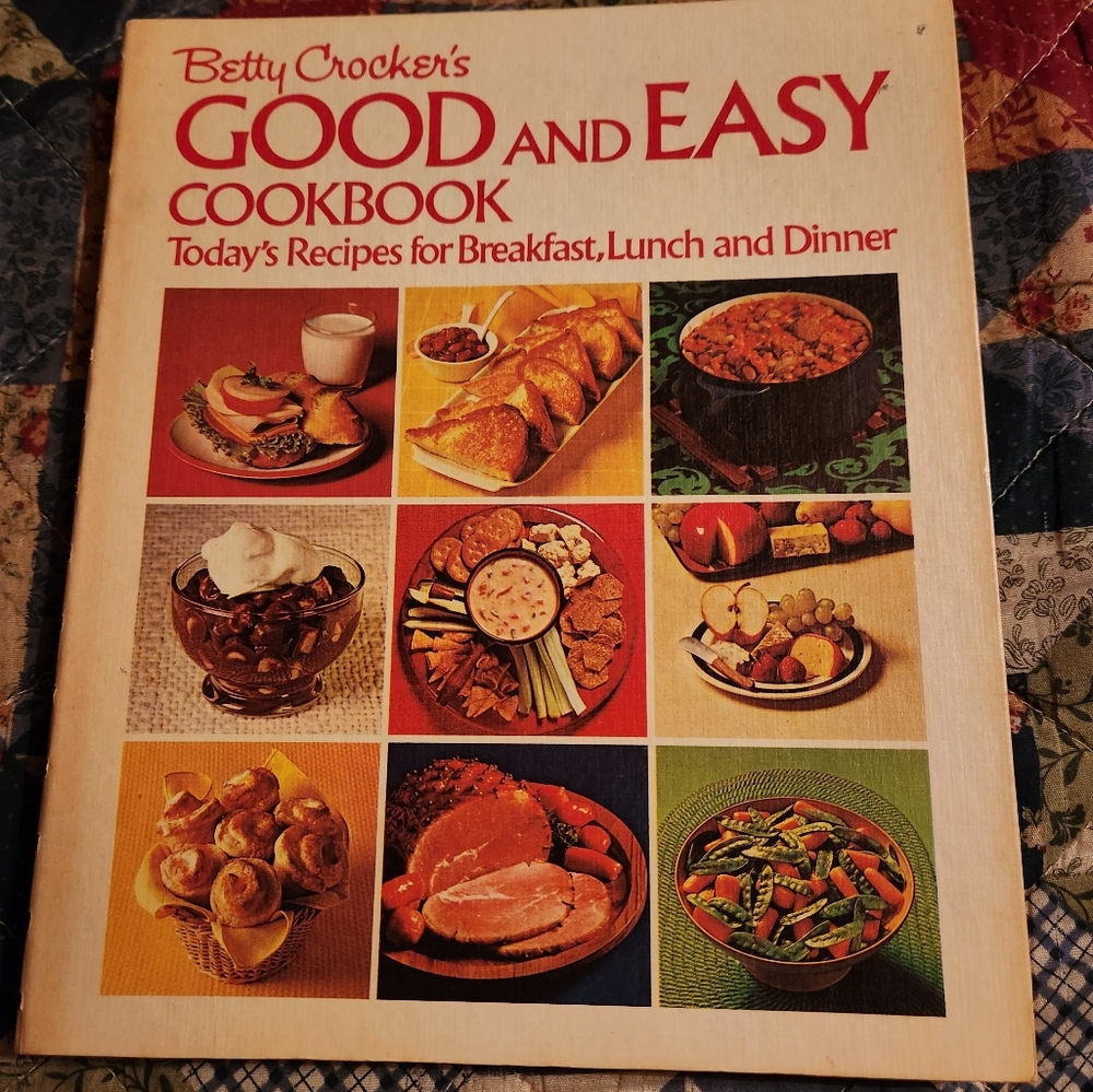 Betty Crocker's Good and Easy Cookbook Metal Coil Bound 1974 Illustrated